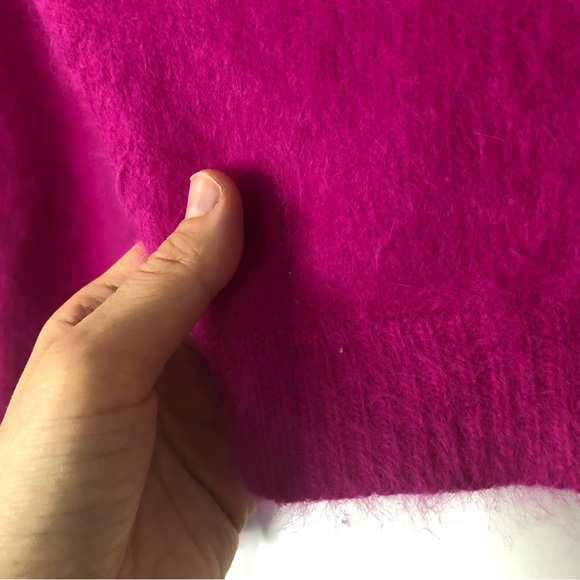 Vintage hot pink angora puff sleeve sweater // SZ M - Picture 5 of 7
